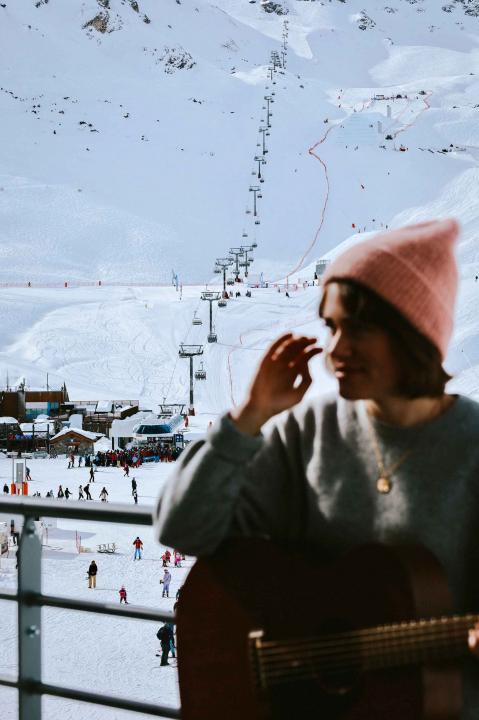 lisa camille chanteuse à tignes